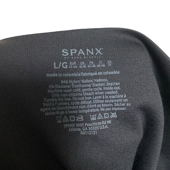 NWT! SPANX 'Look At Me Now' Black Camo Leggings Womens - Picture 9 of 12